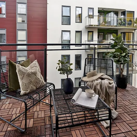 Modern In The Center Of * 베르겐